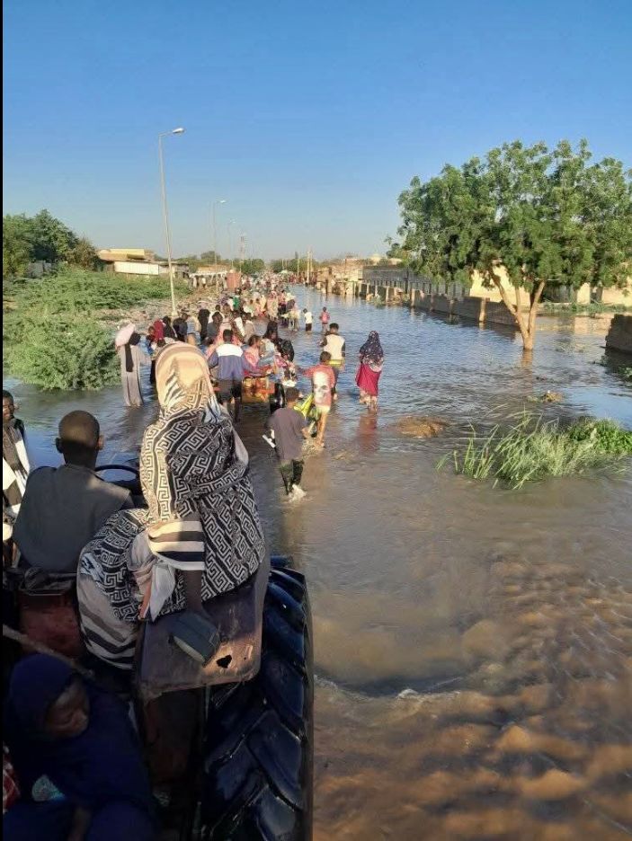 نزوح أهالي السودان من المناطق الغارقة، كلمتك