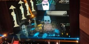 أحمد عز يهدي تكريمه بمهرجان القاهرة السينمائي لـ الزعيم - أخبار كلمتك