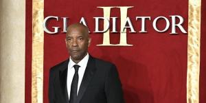 الملك تشارلز يلتقي بأبطال GLADIATOR ll في العرض الأولي للفيلم في لندن (فيديو) - أخبار كلمتك