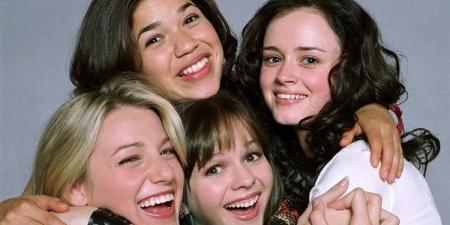 بطلات فيلم Sisterhood of the Traveling Pants يساندن بليك ليفلي في قضية التحرش - أخبار كلمتك