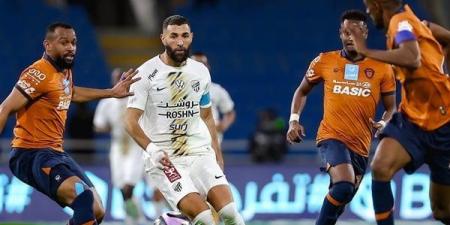 اتحاد جدة يخطف تعادلا مثيرا من الفيحاء بالدوري السعودي (فيديو) - أخبار كلمتك