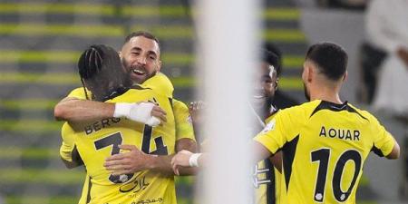 اتحاد جدة يواصل مطاردة الهلال بالفوز على الرائد 4-1 بالدوري السعودي (فيديو) - أخبار كلمتك