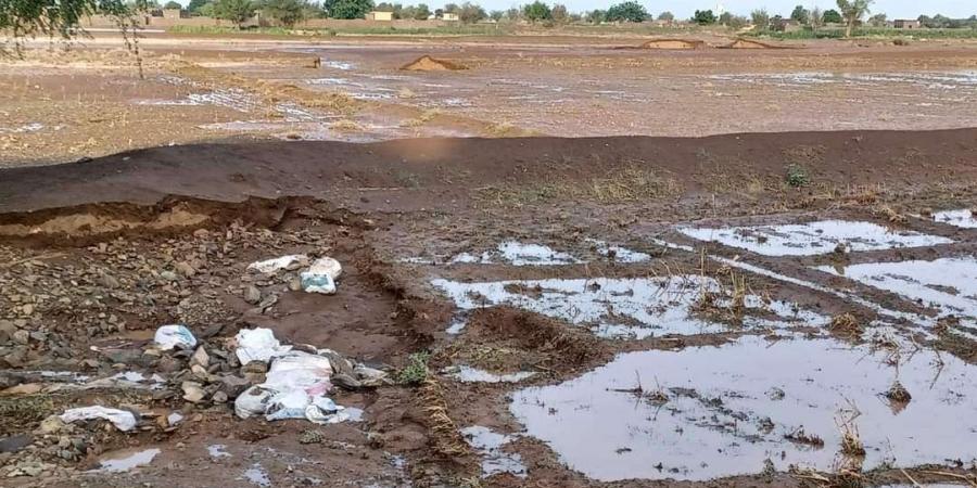 صور أولية تظهر حجم الأضرار التي خلفتها السيول في الحديدة - أخبار كلمتك