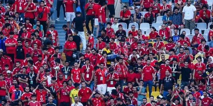 جماهير الأهلي تساند كولر وتهاجم بعض اللاعبين (فيديو) - أخبار كلمتك