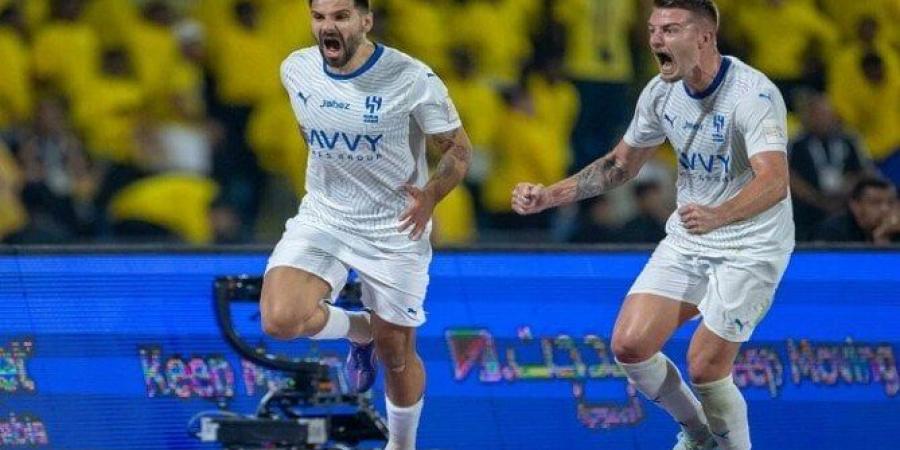 الهلال يقهر النصر برباعية قاسية ويتوج بطلًا لكأس السوبر السعودي «فيديو» - أخبار كلمتك