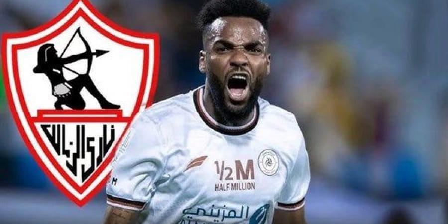 آرون بوبيندزا صفقة الزمالك المنتظرة.. فسخ تعاقده مع ناديه السابق بعد خناقة وطرد من منتخب بلاده.. وركلة جزاء ضائعة قذفت به خارج السعودية، وراتبه مع الأبيض يثير التساؤلات - أخبار كلمتك