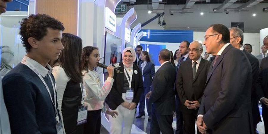 في معرض Cairo ICT’24، رئيس الوزراء يستعرض الجهود المبذولة لتحقيق التحول الرقمي (صور) - أخبار كلمتك