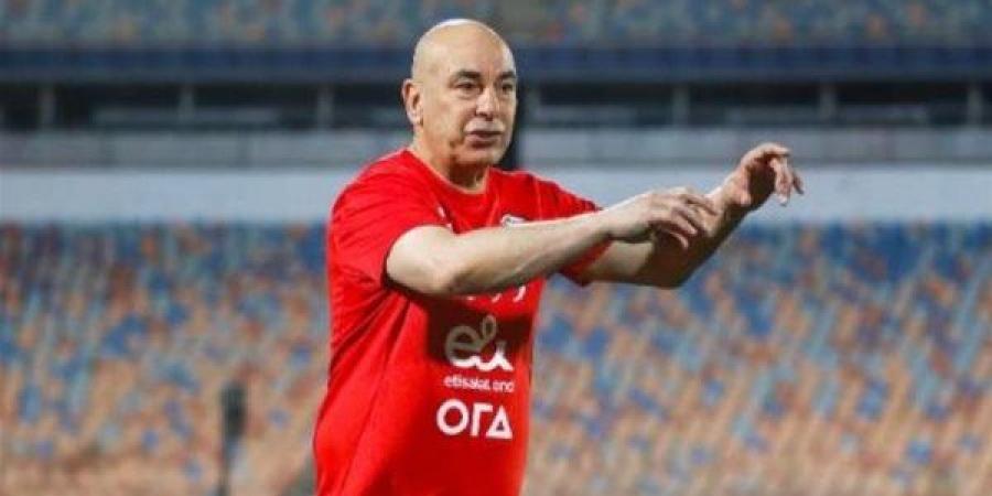 نجم الزمالك السابق: حسام حسن صنع توليفة جيدة من الخبرة والشباب بمنتخب مصر - أخبار كلمتك