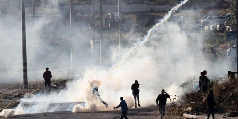 الرياضة -   05:30  - إصابات بالاختناق في صفوف الفلسطينيين خلال مواجهات مع الاحتلال جنوب شرق بيت لحم - أخبار كلمتك