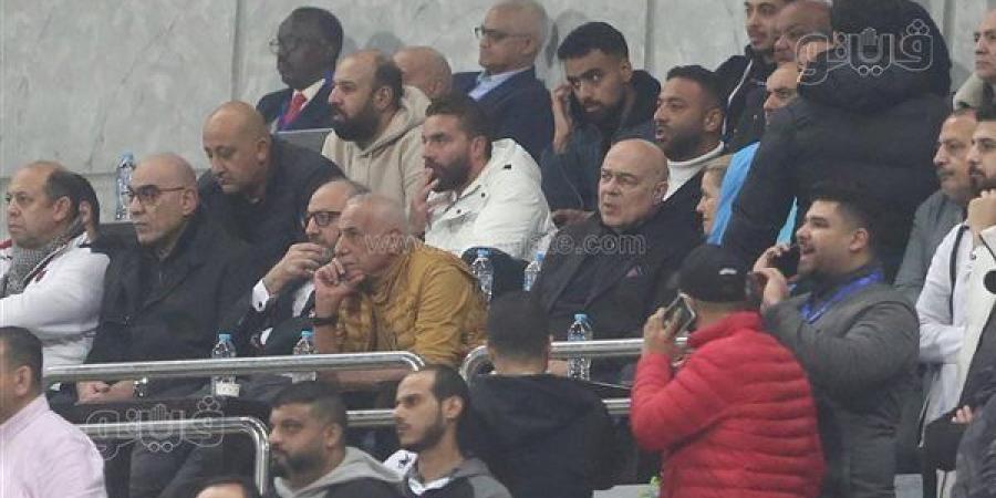 جروس يشاهد مباراة الزمالك والمصري من مدرجات برج العرب - أخبار كلمتك