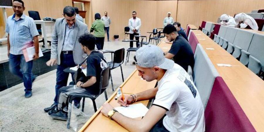 4 حالات يمنع فيها الطالب من دخول لجنة الامتحان بالجامعات - أخبار كلمتك