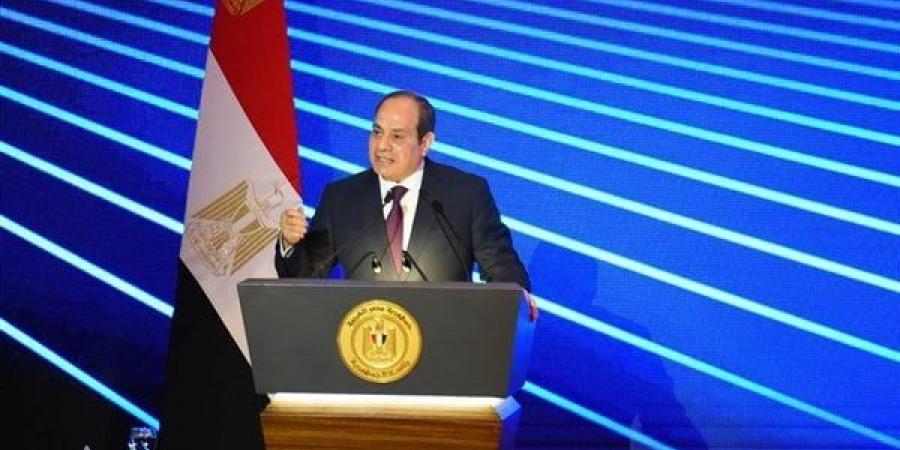 السيسي للمصريين: لازم تعرفوا إن البلد مش متعلقة في رقبة واحد بس - أخبار كلمتك