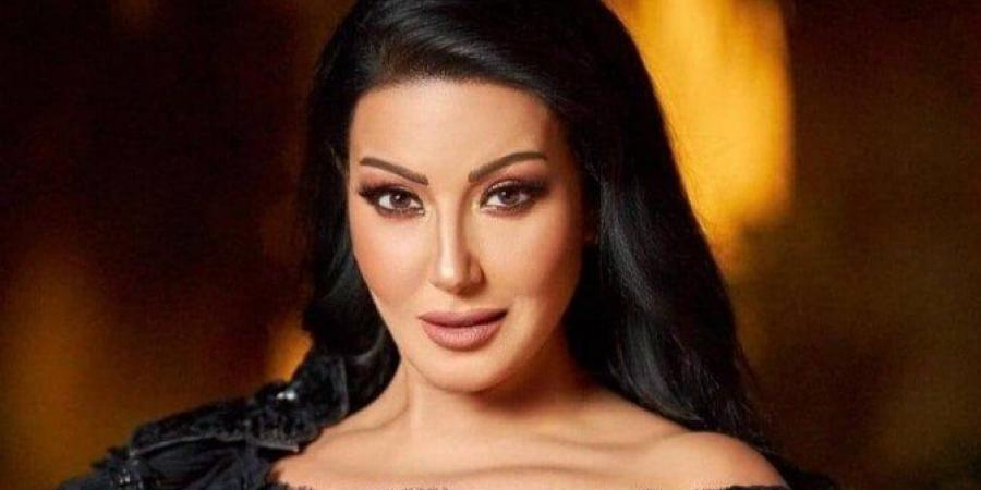 مشاهير العرب - سمية الخشاب تبدأ التحضيرات لمسلسل «أم 44 وتشيد بتطور السعودية.. فيديو - أخبار كلمتك